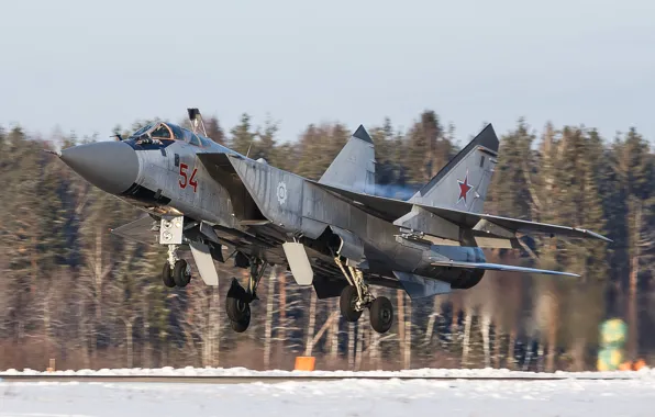 Fighter, the airfield, the rise, double, interceptor, The MiG-31