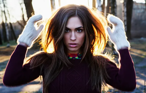 Look, the sun, trees, model, portrait, makeup, brunette, hairstyle