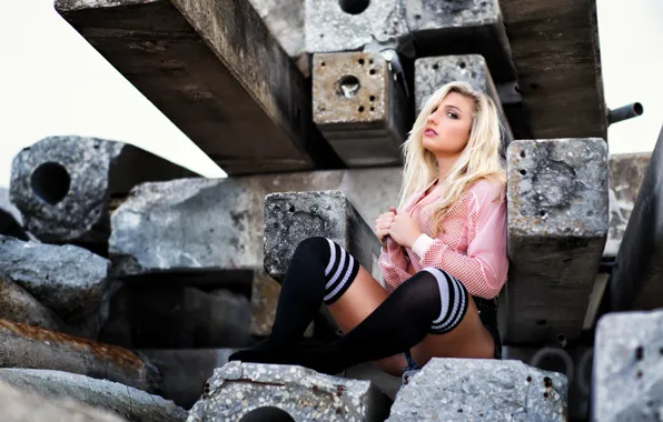 Picture pose, feet, blonde, knee, piles, Christopher Rankin