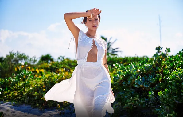 Greens, beach, the sky, dress, brunette, Dulce Viera