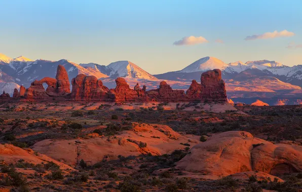 Light, sunset, mountains, Utah, Arches national Park, tower arch