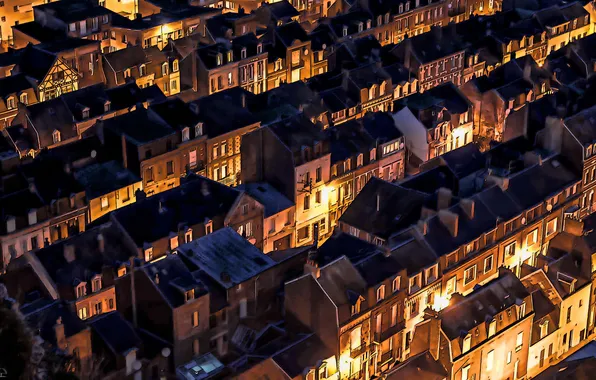 Picture night, the city, home