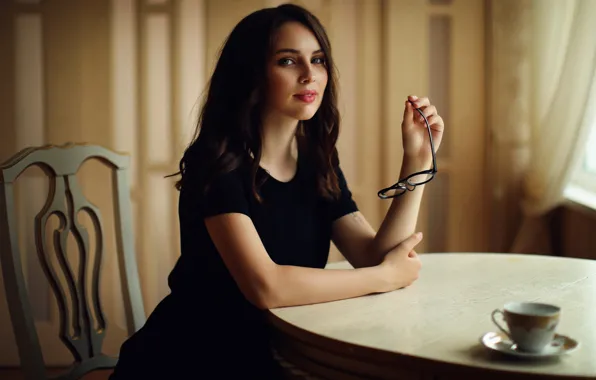 Look, girl, glasses, hairstyle, Cup, curls, table, Sergey Potulny