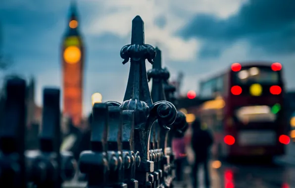 Macro, the city, lights, people, the fence, England, London, the evening
