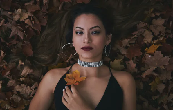 Look, decoration, foliage, the view from the top, look, beautiful woman, foliage, jewelry
