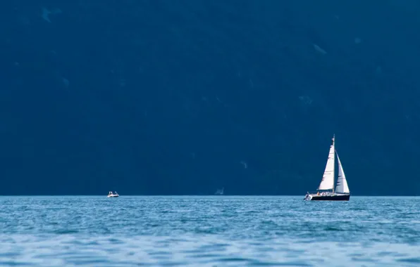 Picture mountains, lake, sail