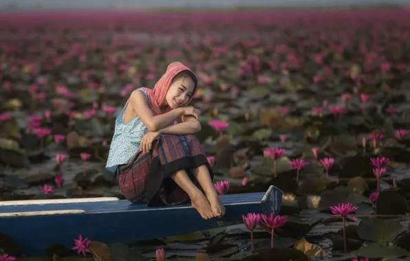 Picture girl, boat, Asian, Lotus