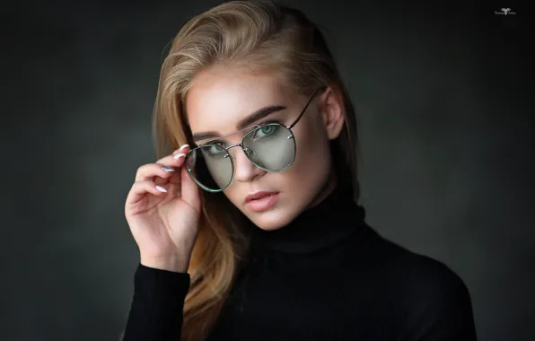 Picture look, girl, face, background, hand, portrait, glasses, Dmitry Arhar