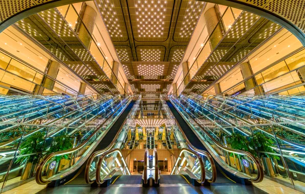 Picture light, hall, escalator