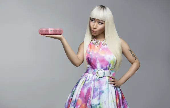 Picture blonde, singer, Nicki Minaj