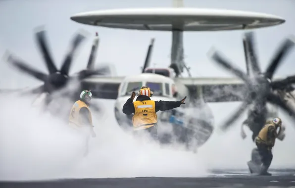 Picture weapons, the plane, E-2C Hawkeye
