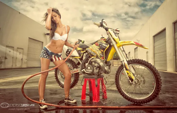 Sink, Erotic, is above the Suzuki RM250 Project Bike, girl Raquel