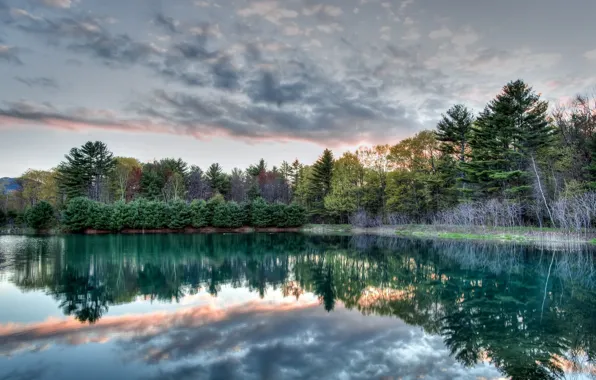 The sky, lake, morning
