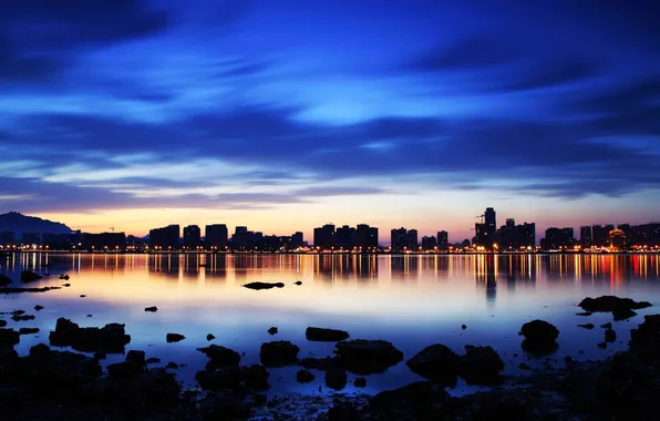 Picture mountains, the city, lights, lake, home, the evening, China, Shandong