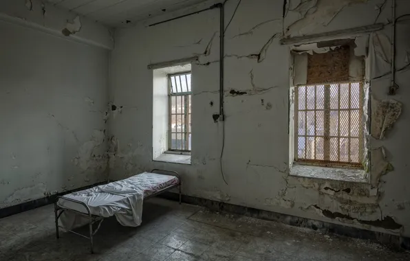 Bed, window, chamber