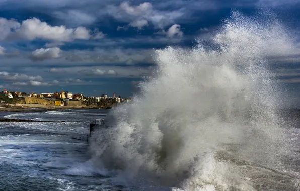 Picture sea, wave, squirt, storm, the city, Estoril, Portugalia