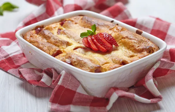 Picture berries, strawberry, casserole, Elena Shashkina