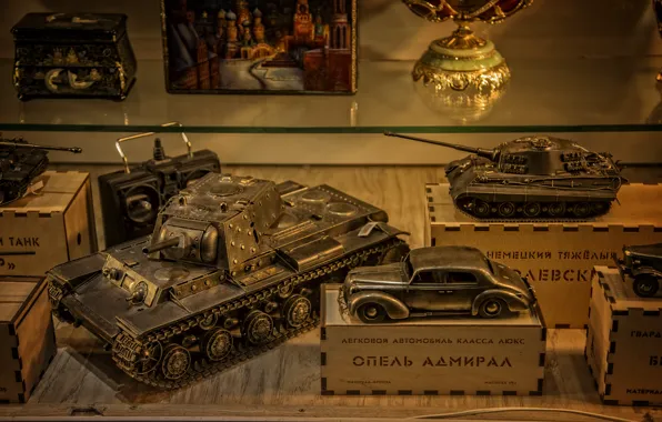 Guns, yellow, toys, interior, metall, Kide FotoArt, bronze tanks