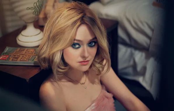 Picture blur, makeup, actress, hairstyle, blonde, Dakota Fanning, Dakota Fanning, Vincent Peters