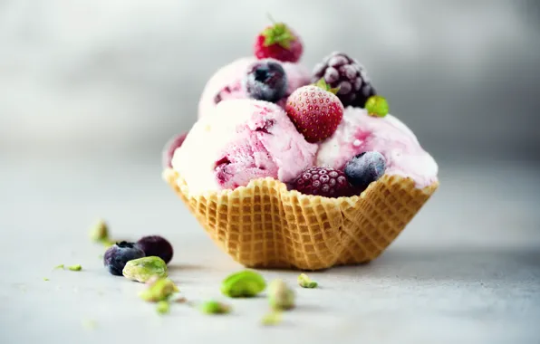 Balls, berries, blueberries, strawberry, pink, ice cream, nuts, Cup