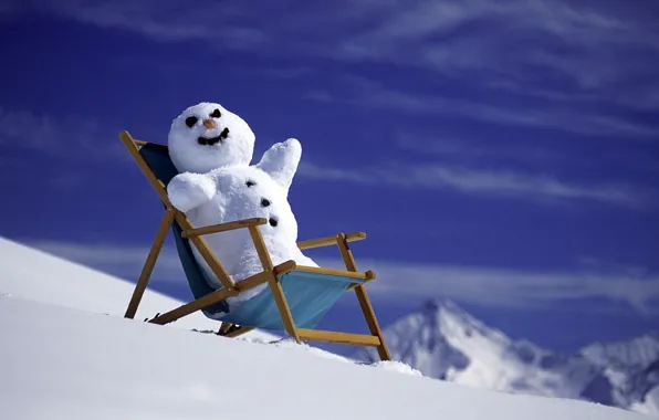 Picture the sun, snow, mountains, new year, snowman