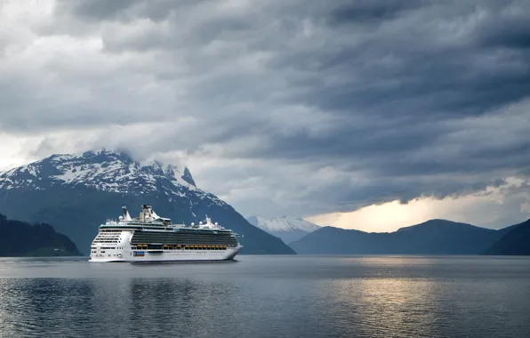 Sea, Liner, Clouds, The ship, Royal Caribbean International, Passenger ship, Cruise Ship, Independence of the …