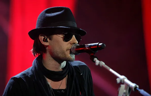 Hat, glasses, concert, microphone, 30 seconds to mars, Jared Leto, jared leto