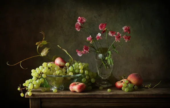 Maki, grapes, peaches