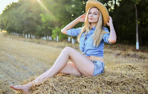 Field, the sun, trees, nature, sexy, pose, model, shorts