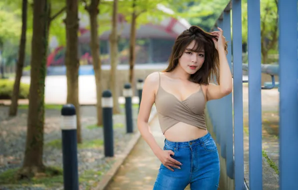 Look, trees, sexy, model, the fence, portrait, jeans, makeup