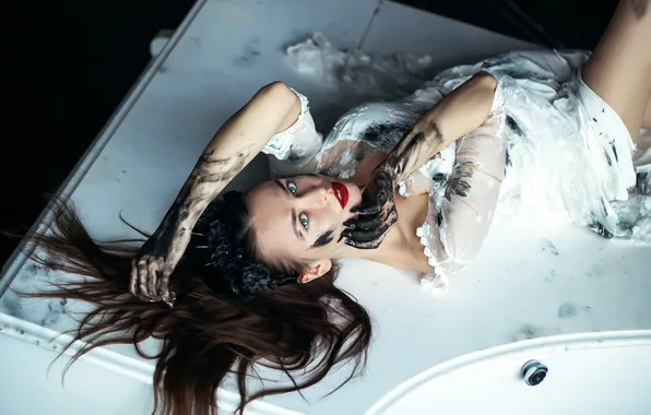 Look, girl, pose, paint, hands, dirt, lies, brown hair