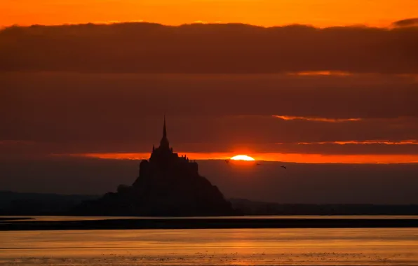 Picture the sky, clouds, sunset, castle, France, Normandy, Mont-Saint-Michel