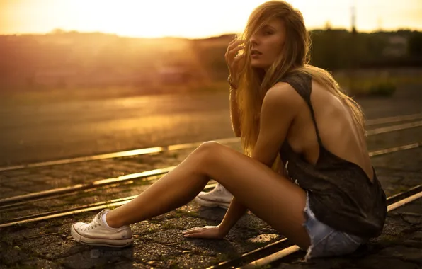Look, the sun, sexy, pose, model, shorts, rails, sneakers
