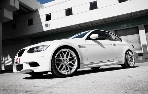 Picture the building, BMW, BMW, white, white, E92, the front part