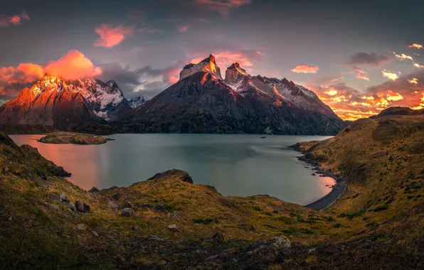 The sky, clouds, light, sunset, mountains, lake, stones, rocks