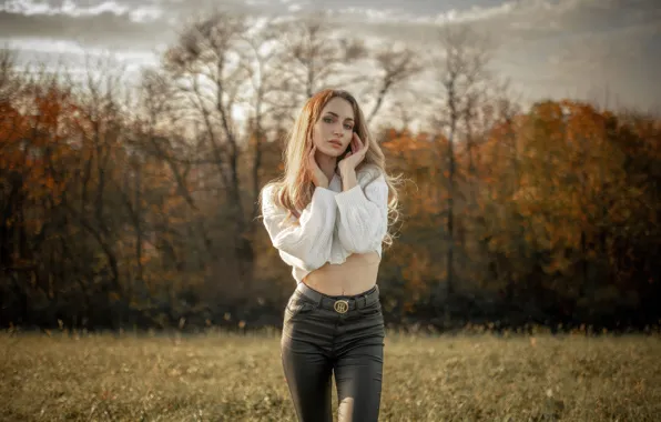 Picture girl, leather, rocking, white top, jacket, outdoors
