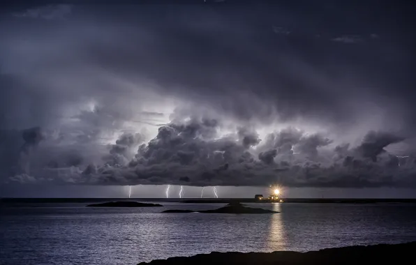 Picture sea, the storm, night, clouds, lighthouse