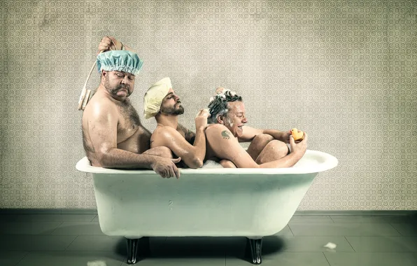 Picture bath, take, three men