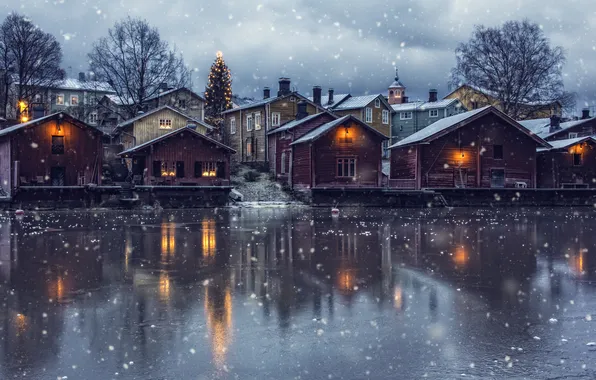 Winter, snow, the city, lake, home