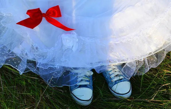 Grass, sneakers, dress, wedding dress, red bow