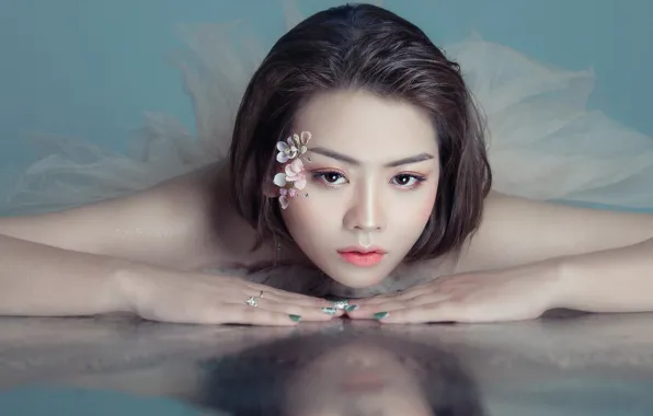 Picture look, girl, decoration, flowers, face, reflection, portrait, makeup