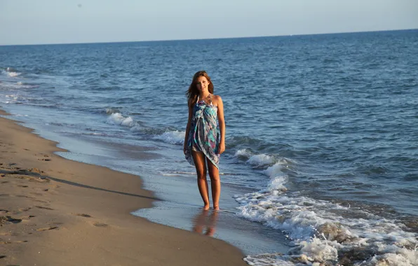 Model, Ocean, Anna Tatu, Looking At Camera, On The Beach