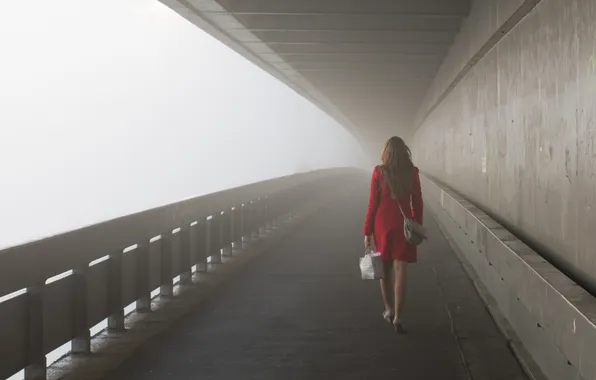 Girl, the city, fog, morning