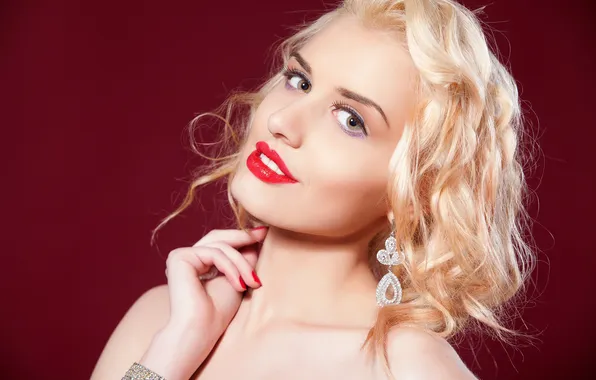 Picture girl, earrings, makeup, blonde, manicure, lady