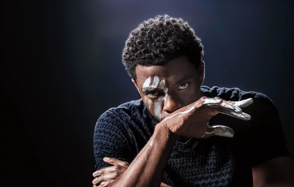 Look, paint, hands, actor, Chadwick Boseman