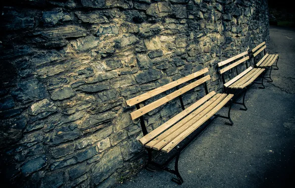 Picture the city, wall, bench