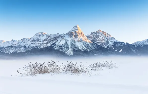 Winter, snow, mountains