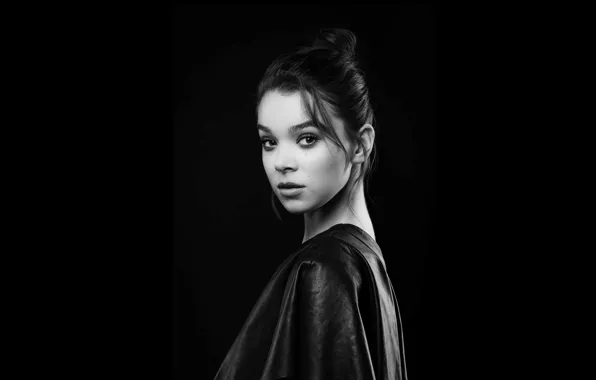 Pose, model, actress, singer, black and white, Hailee Steinfeld, Haley Steinfeld