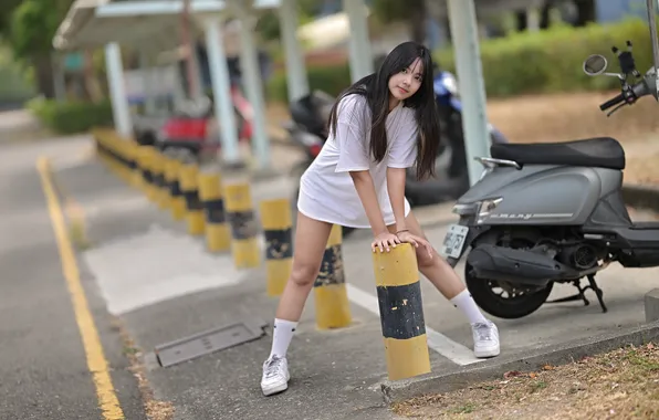 Picture girl, street, Asian