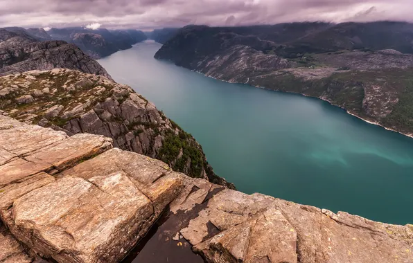 The sky, mountains, clouds, lake, rocks